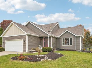 2464 Timberlea Dr, Woodbury, MN 55125