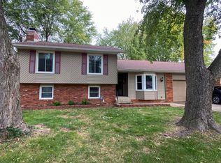 1711 W Whiteside St, Springfield, MO 65807