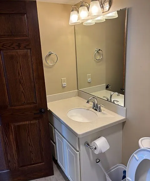 112 W Main St #302 — Photo 9