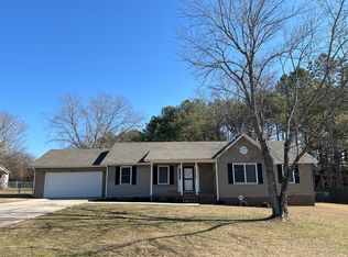 15962 Estate Dr, Athens, AL 35613