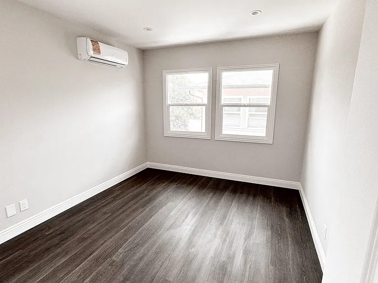 101 N Marengo Ave #100E — Photo 12