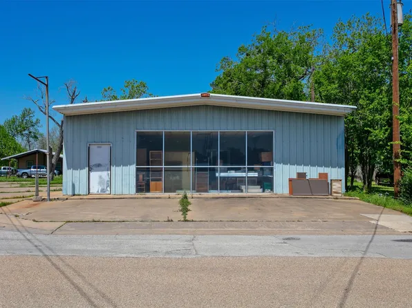 912 Alligator St, Caldwell, TX 77836