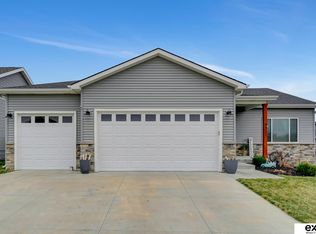 3231 N 94th St, Lincoln, NE 68507