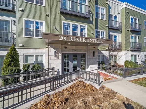 200 Revere St Unit 4104, Canton, MA 02021
