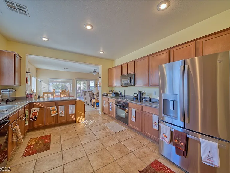 5720 Al Fresco Ave — Photo 9
