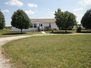 3927 Nebraska Dr, Ottawa, KS 66067