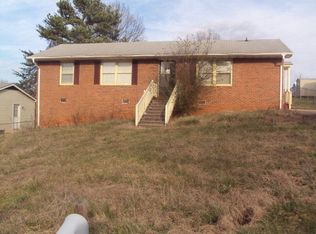 207 Villa Dr, Gaffney, SC 29340