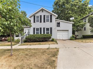 436 E Washington St, Ionia, MI 48846