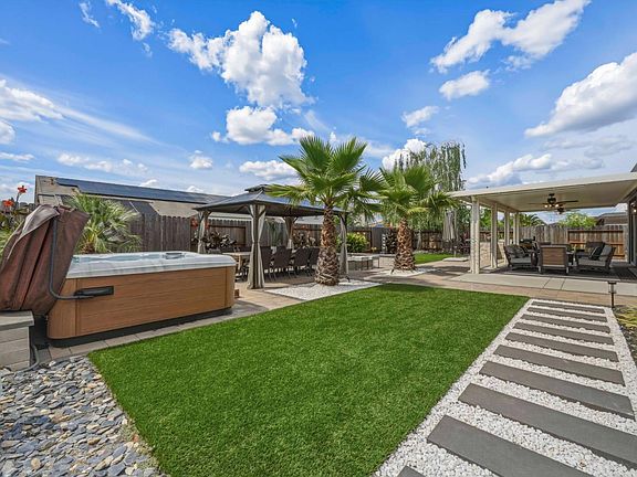 3rd image of 5002 Heather Ranch Way