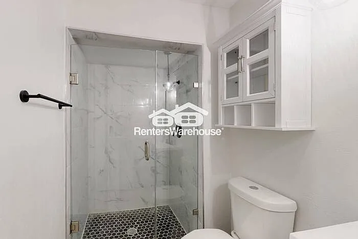 6407 Green Oaks Dr — Photo 22