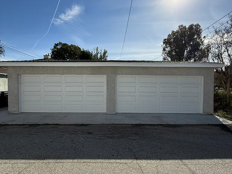 2465 Torrance Blvd — Photo 38