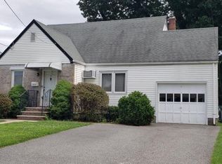 14 Durand Pl, Rochelle Park, NJ 07662