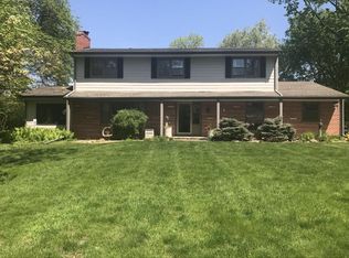 15702 Oak Ridge Rd, Eden Prairie, MN 55346