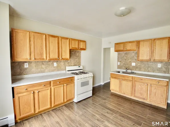 2343 Barnum Ave #B, Stratford, CT 06615