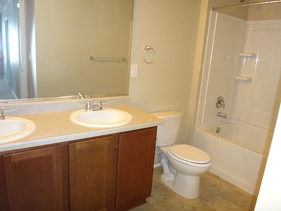 Guest/Kids Bath