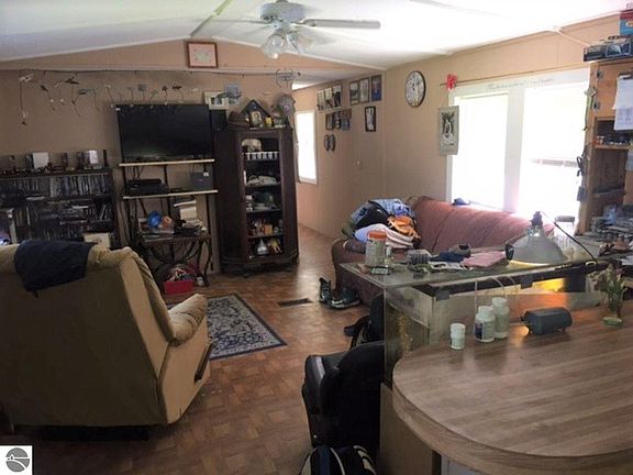 4th image of 2171 State Rd