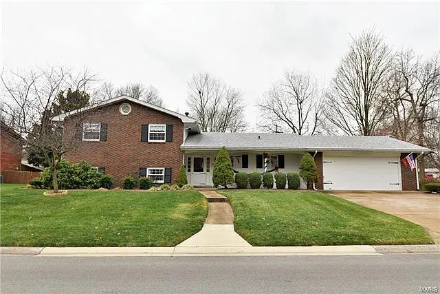 105 E Wesley Dr photo 1