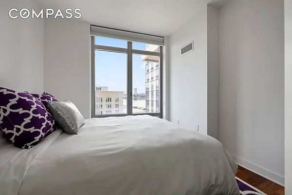 Sold by Compass | media 18