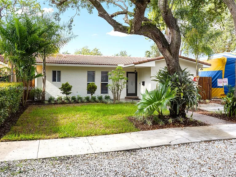 5770 SW 55th St — Photo 4