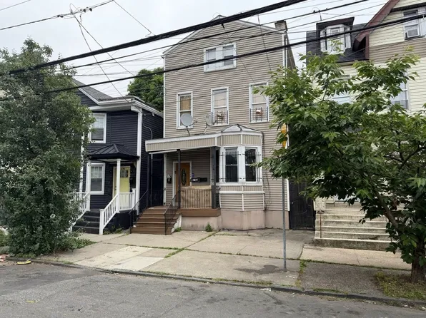 192-194 Littleton Ave, Newark, NJ