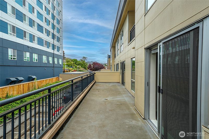 5th image of 321 10th Avenue S #610