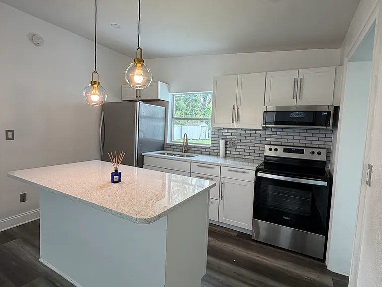 4870 Seminole Ave — Photo 25