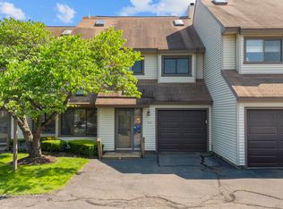 27 Lindstrom Rd APT 5D, Stamford, CT 06902