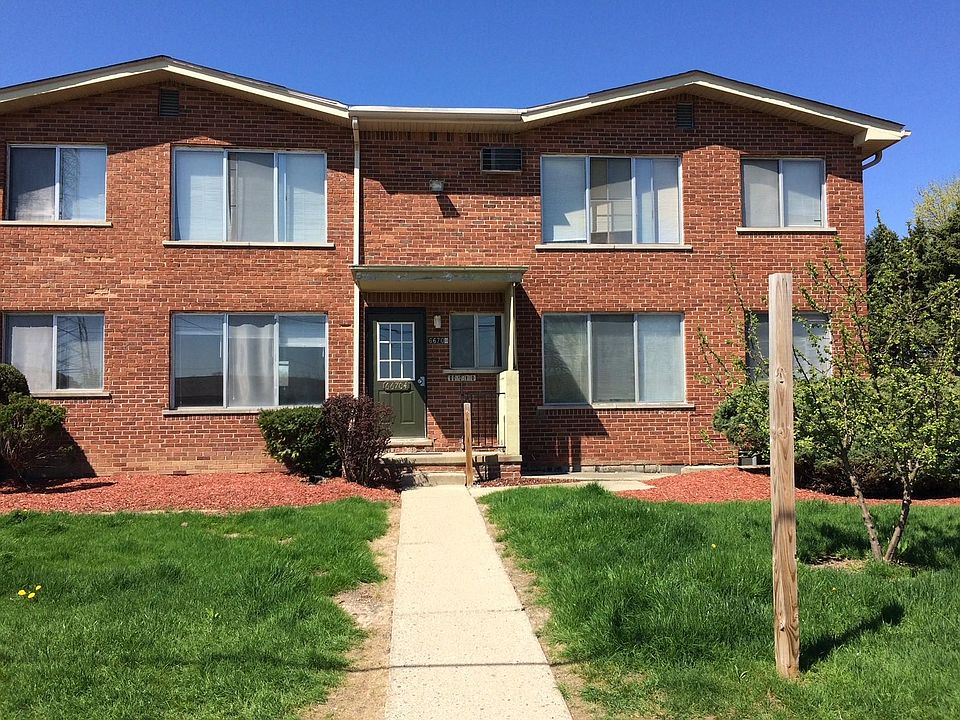 2nd image of 66696 Van Dyke Rd APT 6