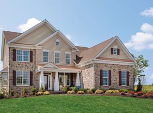 1450 Bethpage Cir, Elgin, IL 60124