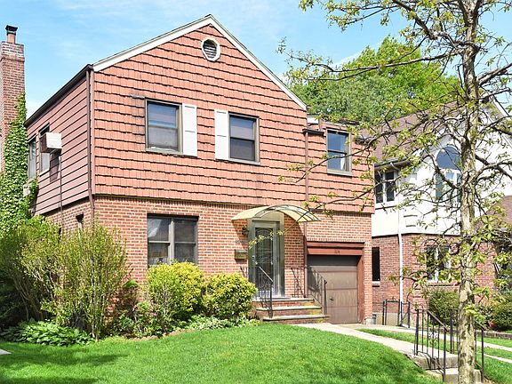 2nd image of 8216 211th St