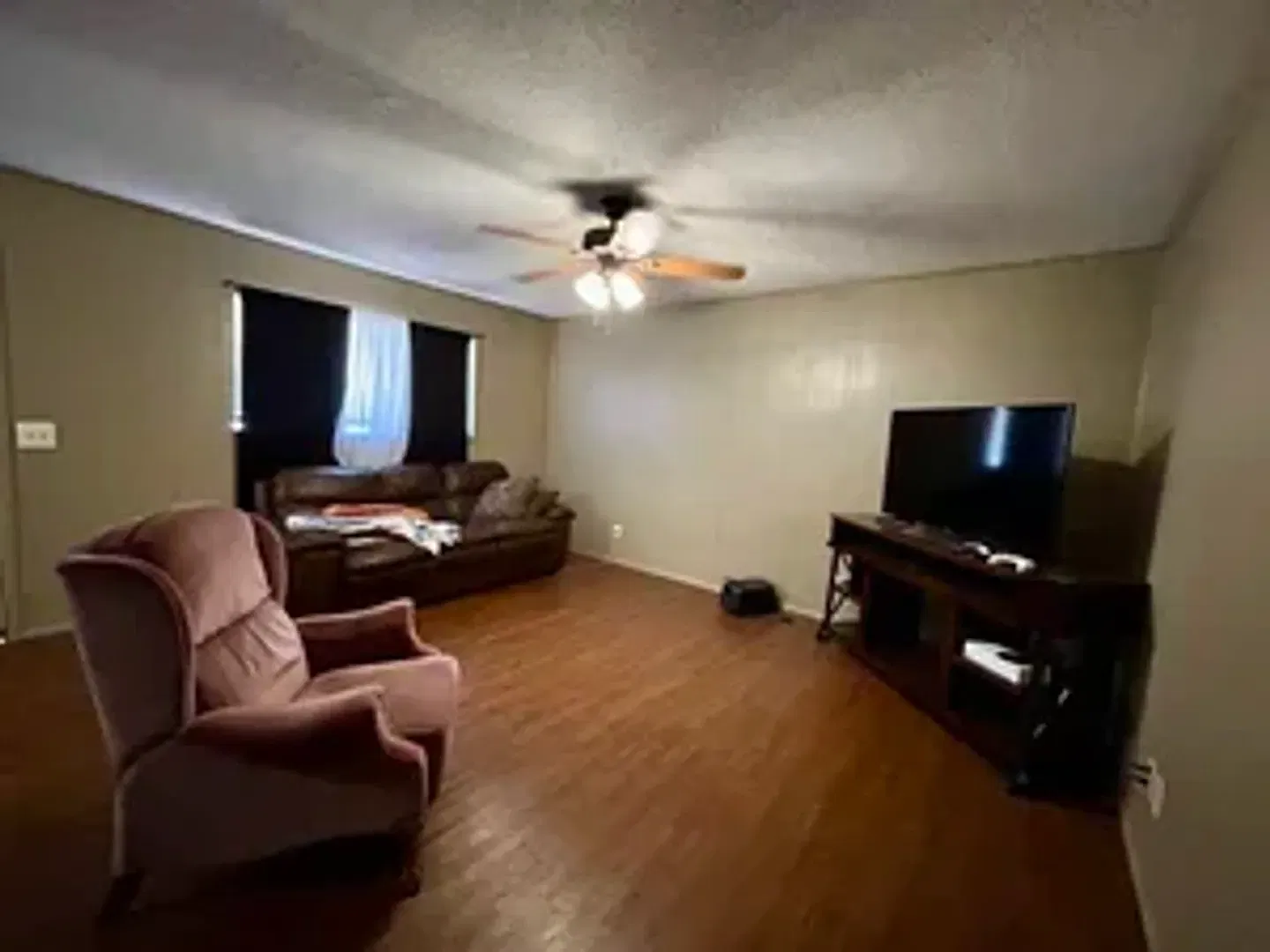 157- 120 W. Miller Unit 1-4 — Photo 2