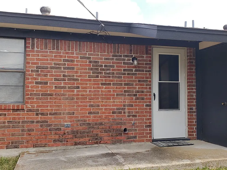 923 Dryden Ave — Photo 15
