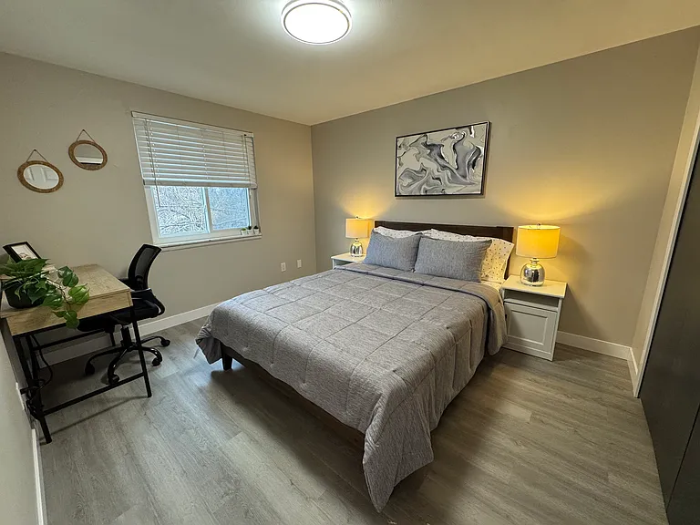 1323 Sunset Blvd — Photo 9
