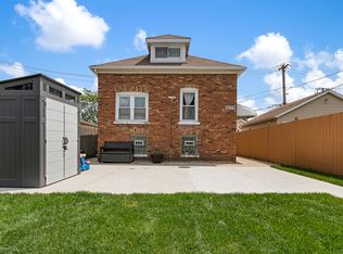 6239 S Moody Ave, Chicago, IL 60638