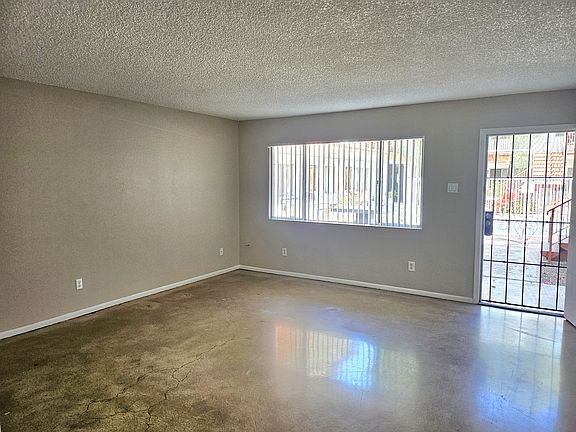 2nd image of 310 W Medlock Dr APT 1