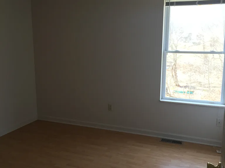 1299 Crescent Ct — Photo 15