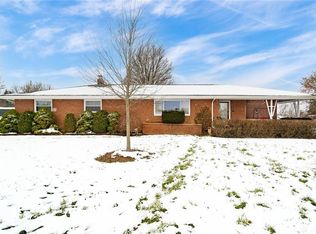 5 Smith Dr, Fairborn, OH 45324