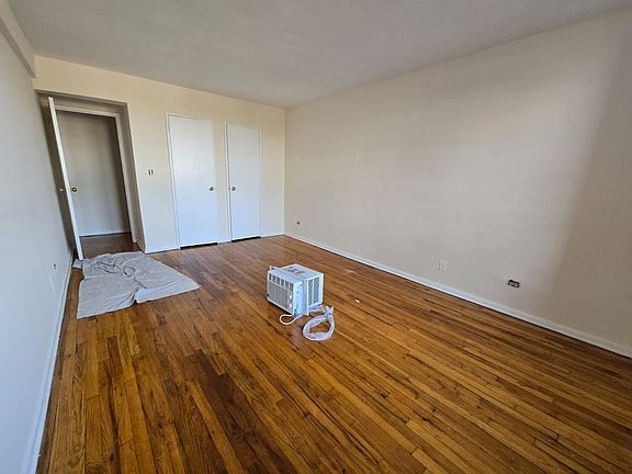 5th image of 78-40 164th St #4N