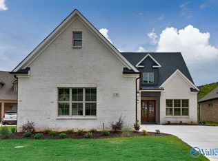 16 Payton Oaks Pl, Gurley, AL 35748