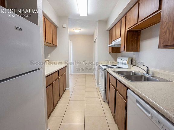 3rd image of 410 E 9th Ave APT 9