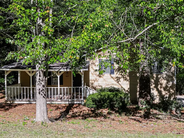 3237 Carmel Dr, Douglasville, GA 30135