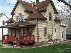 2nd image of 416 W Bailey St