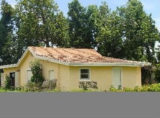 2811 Saranac Ave, West Palm Beach, FL 33409