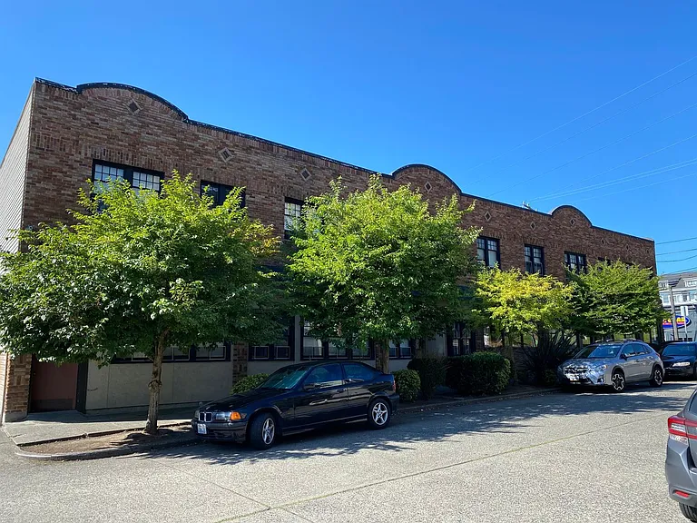 561 Aloha St — Photo 10