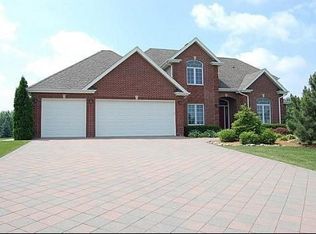 13222 Briar Patch Ln, Lemont, IL 60439