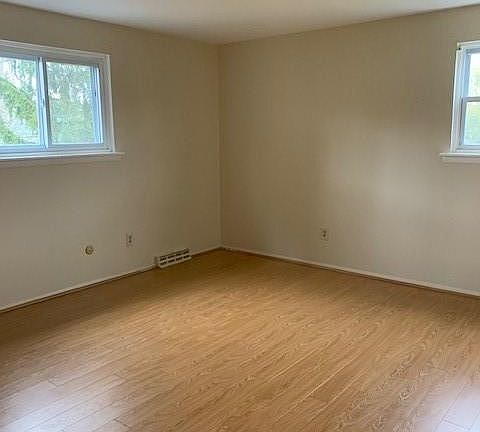 5th image of 6381 Wells Dr