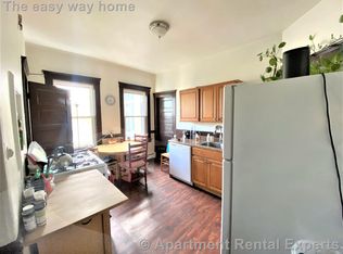 122 Columbia St #3, Cambridge, MA 02139