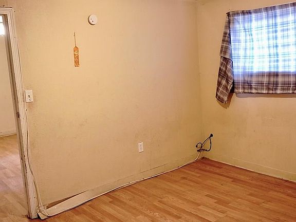 5th image of 1804 E 2nd St
