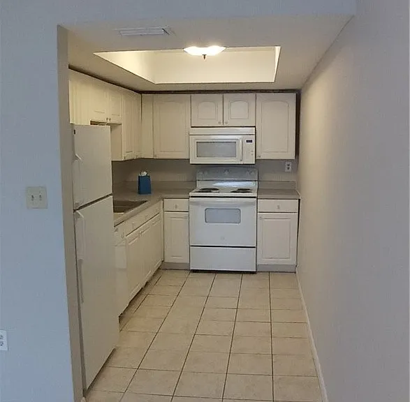 2135 Virginia Ave #11 — Photo 5