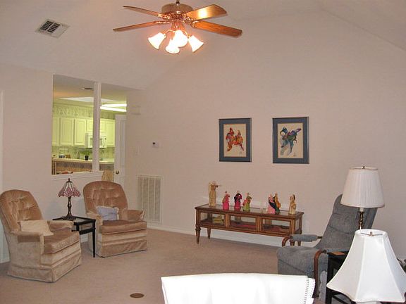 3rd image of 2373 Essex Grace